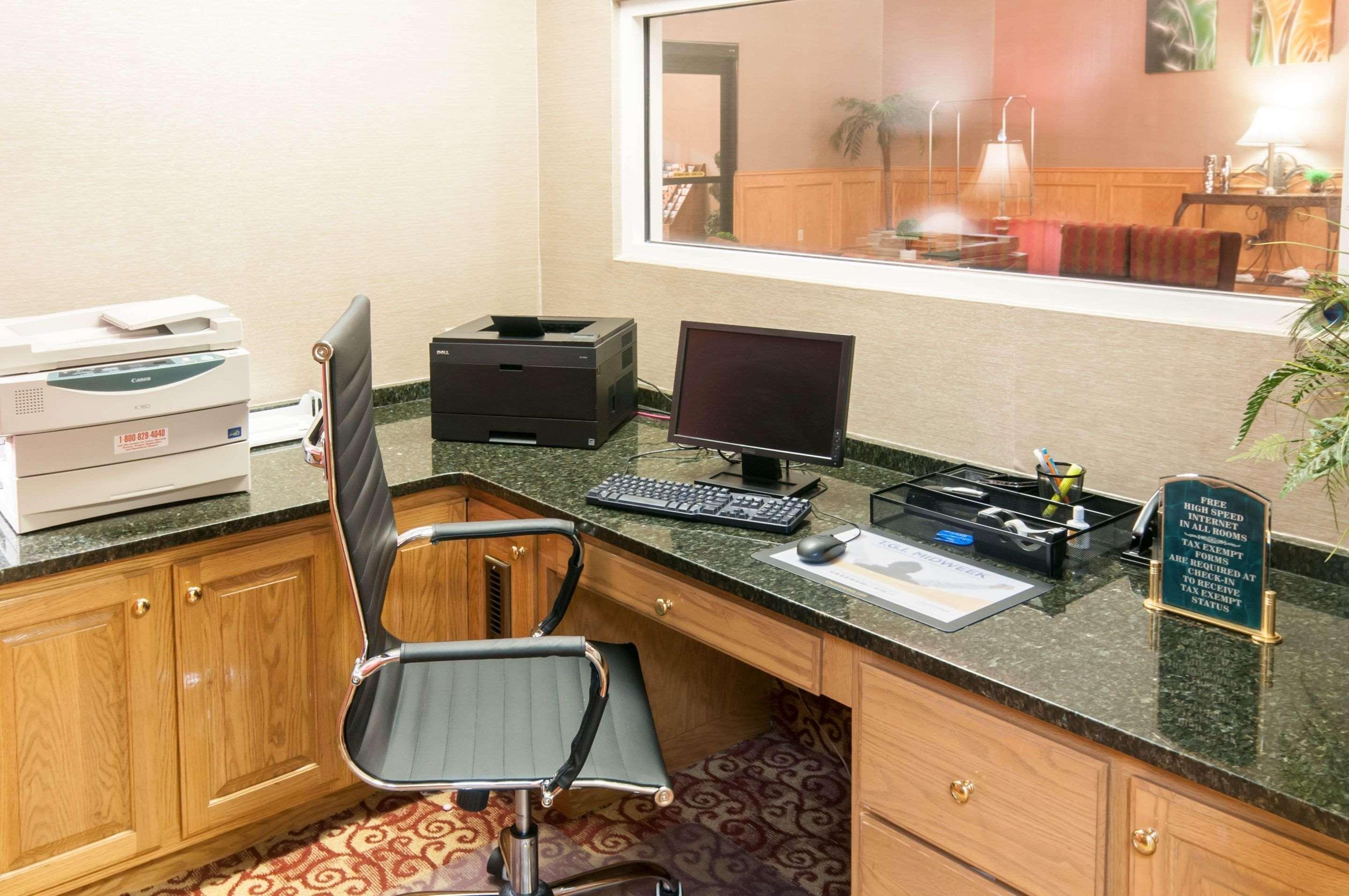 Comfort Suites Milledgeville Ngoại thất bức ảnh