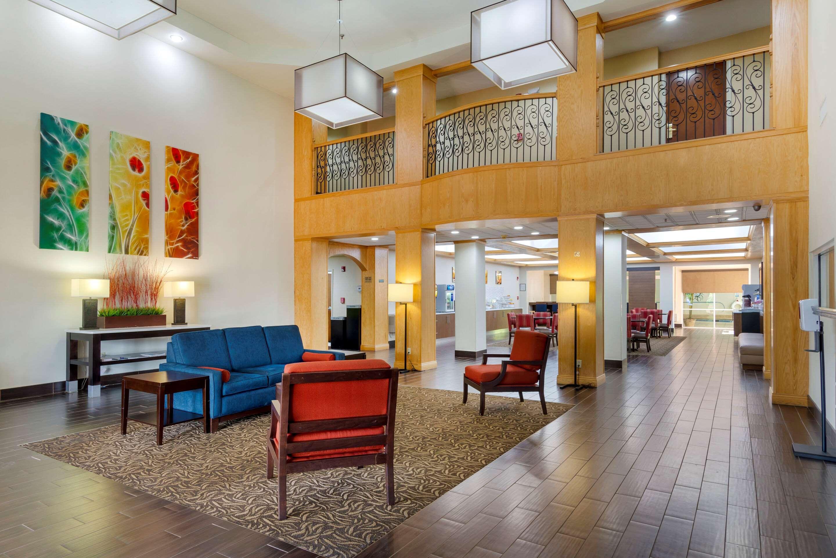 Comfort Suites Milledgeville Ngoại thất bức ảnh